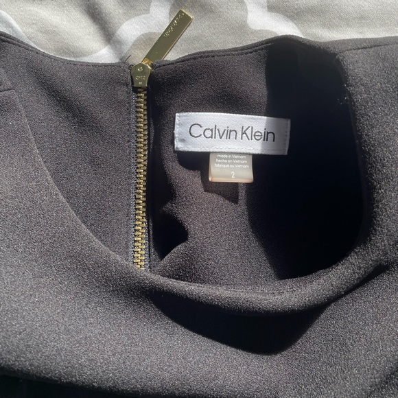 CALVIN KLEIN Black Tulip Sleeve Women’s Jumpsuit, Size 2 - Picture 5 of 5